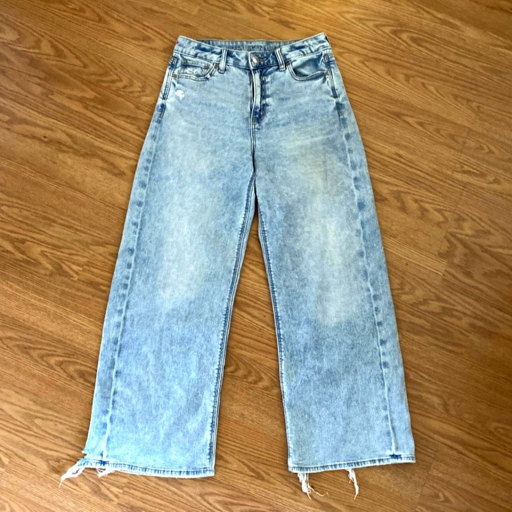 AE Super Highrise Baggy Wide Leg Jeans 0 Short